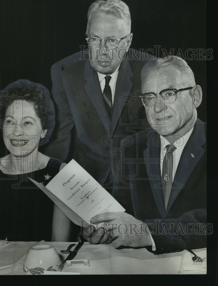 1963, Dan Gaylord, president of Woodlawn Chamber with other officers - Historic Images