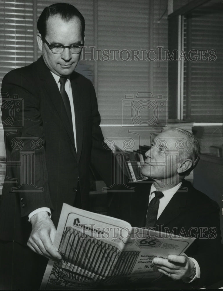 Press Photo Past and Present J.C. Penney&#39;s Managers at 5 Points West - abno09800 - Historic Images