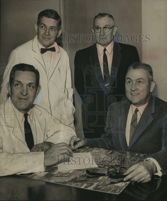 1957 Doctors and Politicians Discuss Health Problems - Historic Images