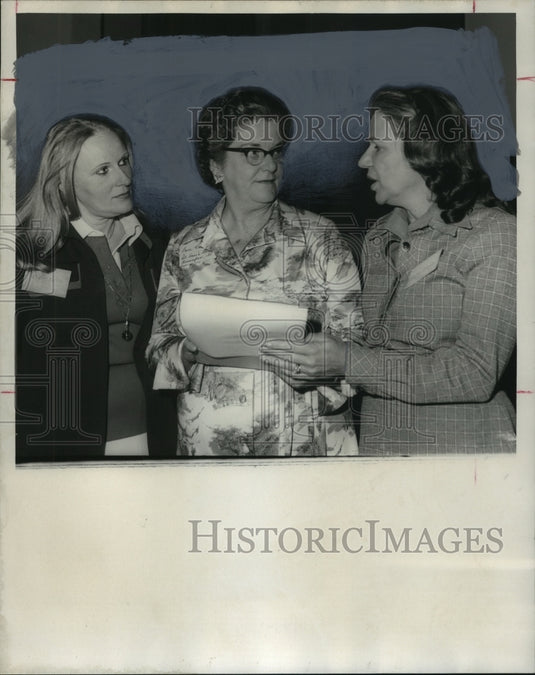 1977, Group at St. Anne's Home Gathers to Discuss Alcoholism Women - Historic Images