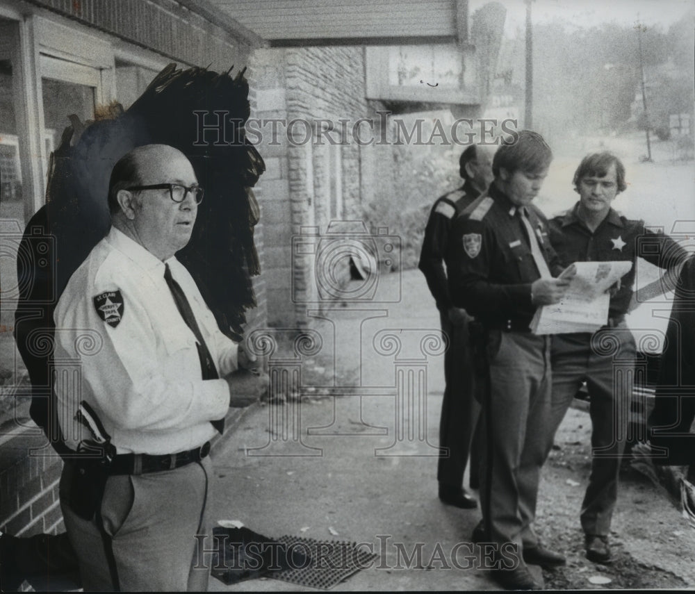 1978, Clemons Row, St. Clair County Sheriff, Shows Search Details - Historic Images