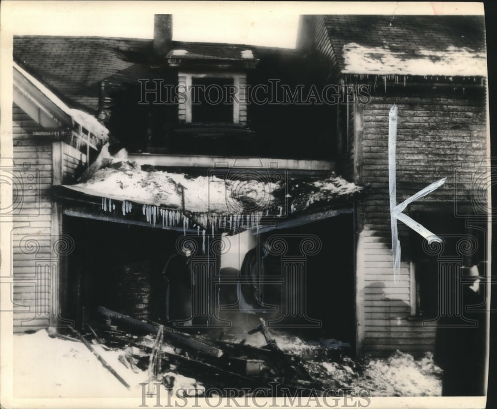 1945, House in Auburn, Maine where 16 babies died in fire - abno10095 - Historic Images
