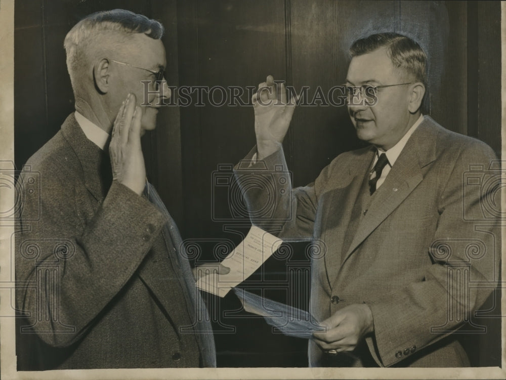 1952, T. C. Pridmore Sworn In, Member of Jefferson County Commission - Historic Images