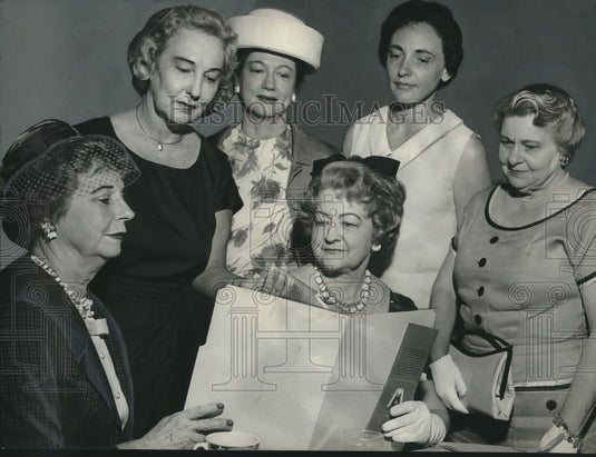1964, Mrs. Harris Saunders Jr. & others planning Festival of Arts - Historic Images