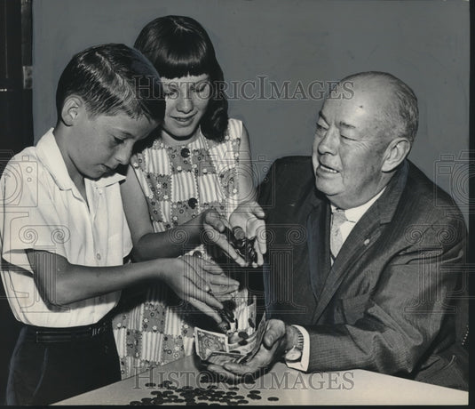 1964, Frank Samford & others, Birmingham, Alabama - abno10267 - Historic Images