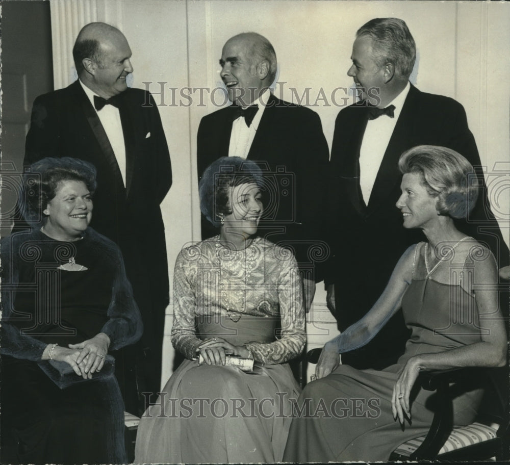 1973 Mr. &amp; Mrs. William M. Spencer III at Roarers&#39; Holiday Party - Historic Images
