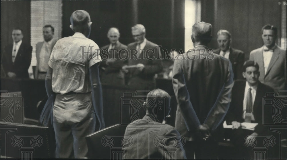 1956, George Thomas Sanders trial, courtroom of Judge Robert Wheeler - Historic Images