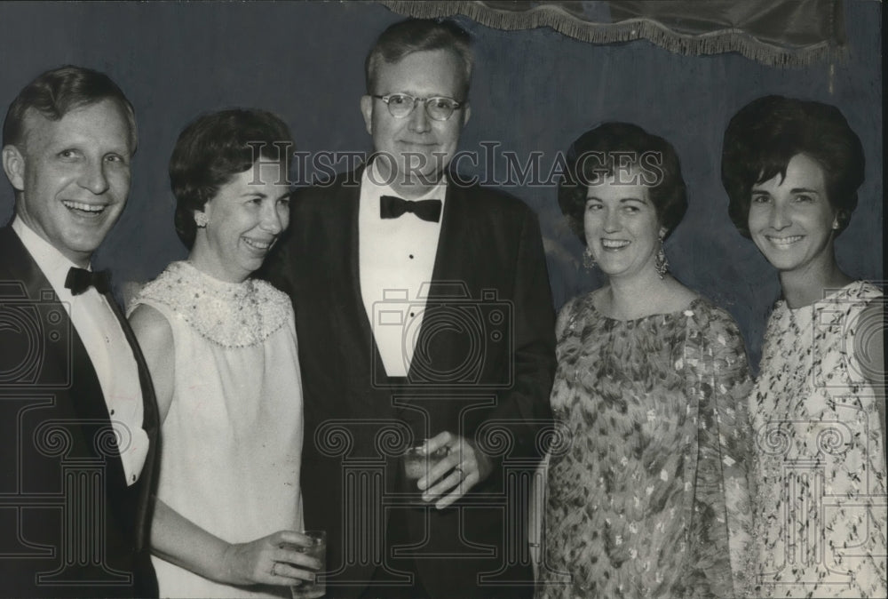 1968, Guests At Dinner Benefiting St. Vincent Building Fund - Historic Images