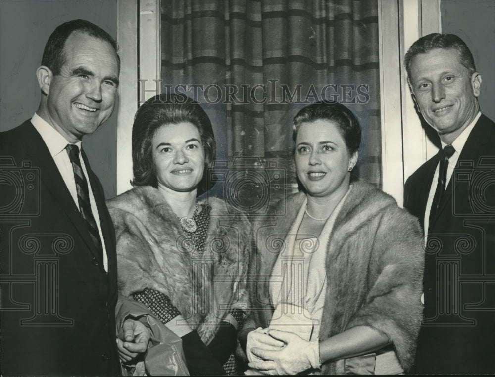 1964, Gov. &amp; Mrs. John Patterson &amp; others, banquet, Birmingham, AL - Historic Images