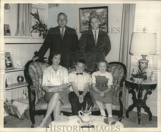 1962, L. B. Sullivan, With Family, To Run For Office - abno10773 - Historic Images