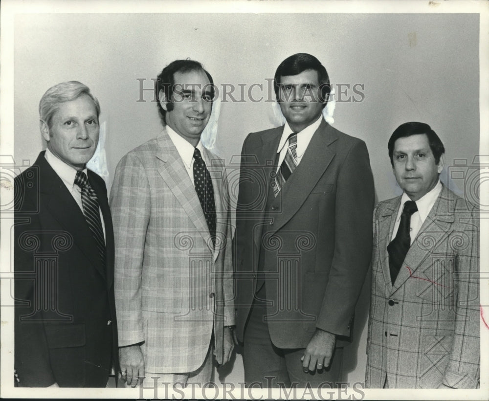 1977 Press Photo Joel Rotenstreich & others, elected president of merchant ass. - Historic Images