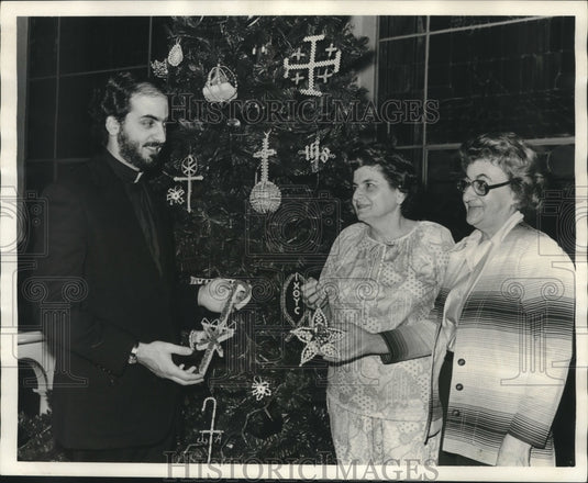 1977 Reverend Richard Saad, with Altar Society by 'Chrismon' Tree - Historic Images