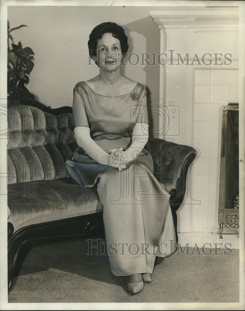 1963, Mrs. Phillip Ham, wife of Congressman, of Dothan, Alabama - Historic Images