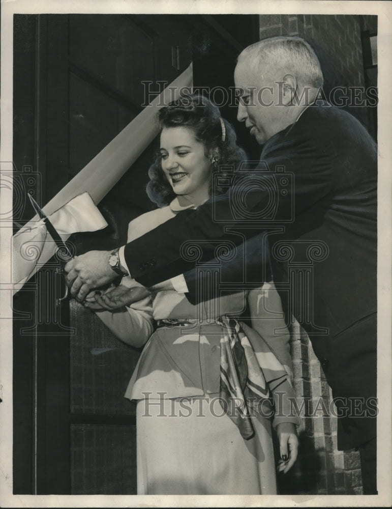 1947 Peggy Elder, Miss Alabama 1947, at Fresco Opening - Historic Images