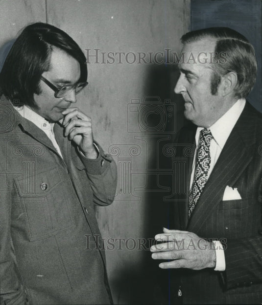 1975 Jimmy Sullivan, Charged in Wife's Murder, with his Attorney - Historic Images