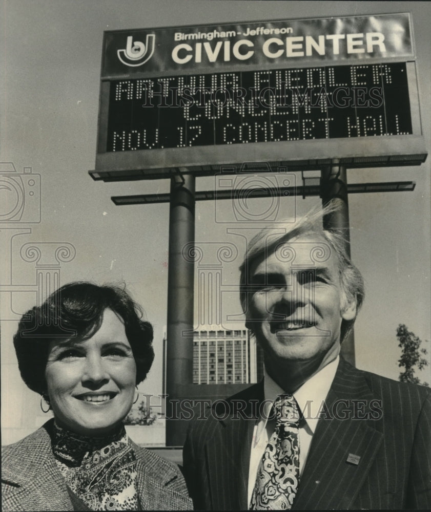 1977 Press Photo Birmingham Benefit Concert Leaders Mrs. James Traa &amp; Creamer - Historic Images