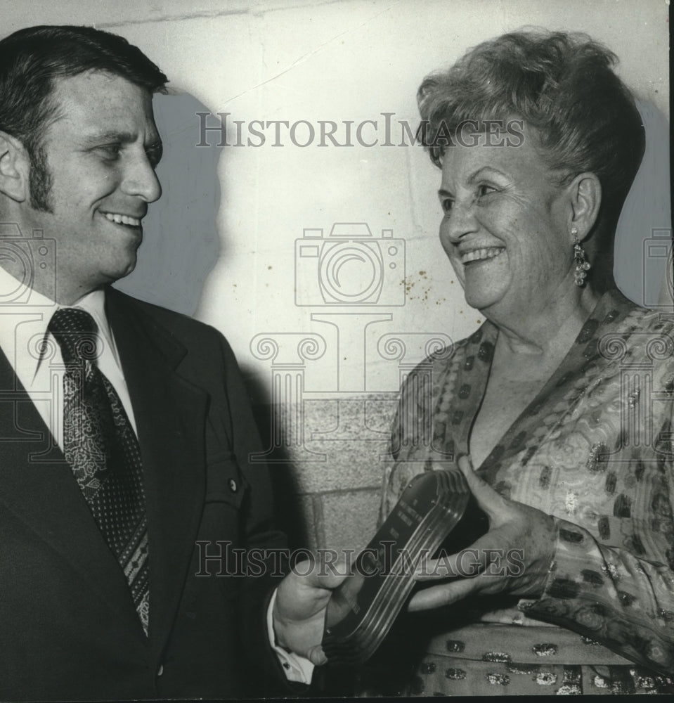 1972, Reverend Frank Barker, Mrs. William Thuss, award presentation - Historic Images