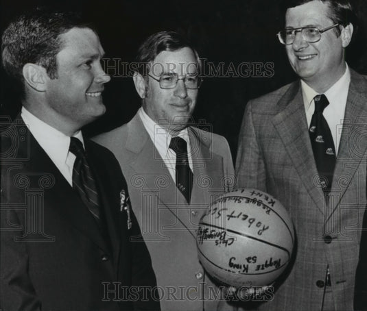 1978 Press Photo Alabama-Tip-Off Club president with awards banquet speakers.- Historic Images