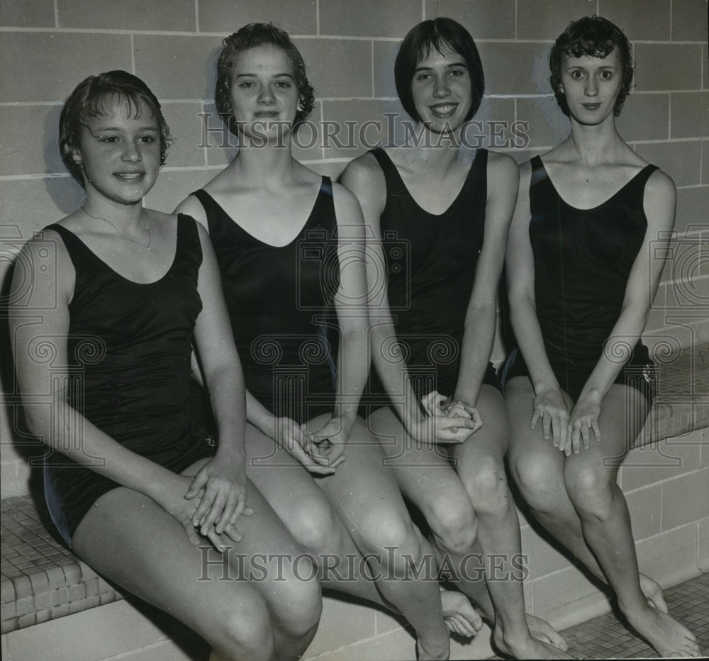 1960 Press Photo Alabama-Girls' relay team of Birmingham Parks Swim Team.- Historic Images