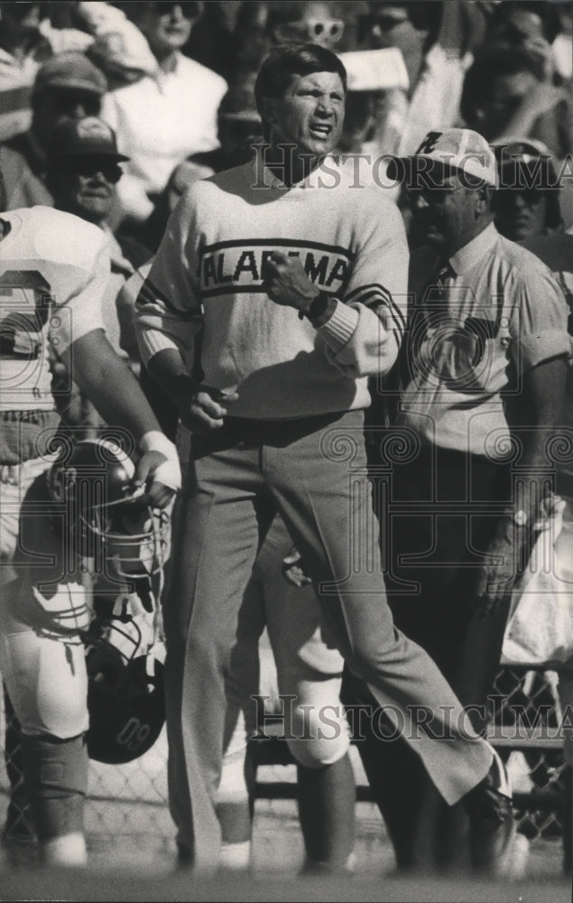 1988 Press Photo University Of Alabama Football Team&#39;s Head Ch Bill Curry - Historic Images