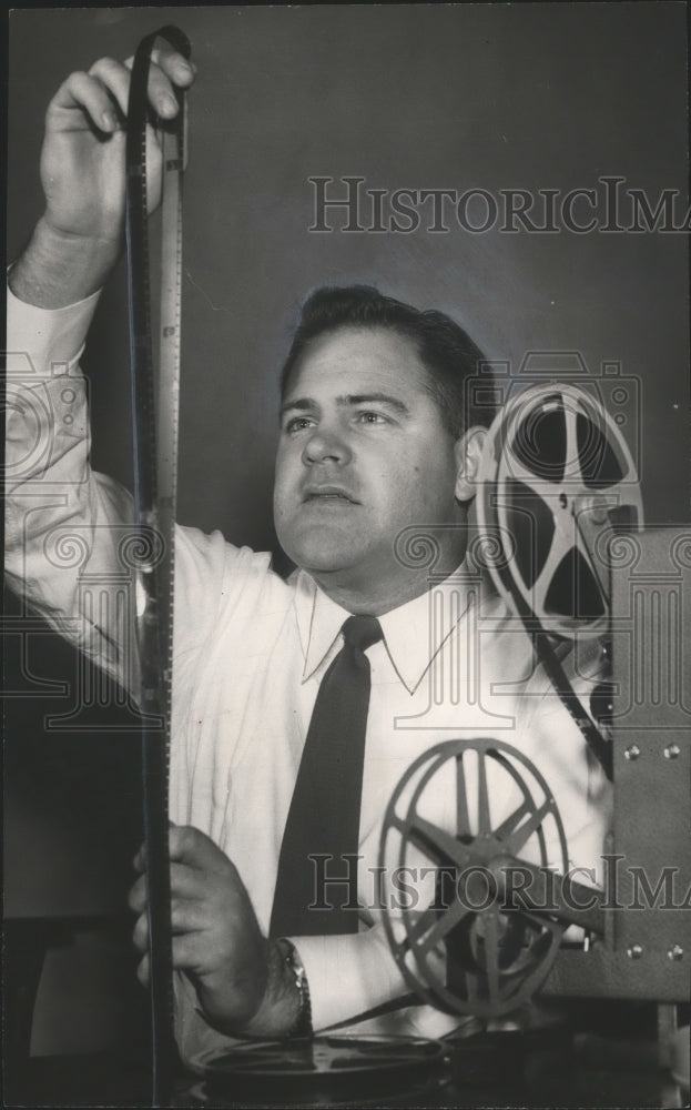 Press Photo Auburn University Football's Offensive Line Coach Joe Connally- Historic Images