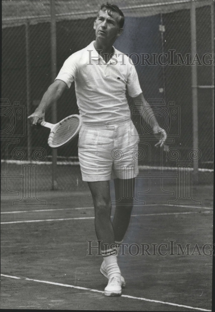 1971 Press Photo Tennis Player Marvin Buchanan On The Court After Hitting Ball - Historic Images