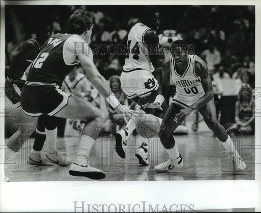 1982 Press Photo Basketball Game Features Auburn Against Alabama-Birmingham - Historic Images