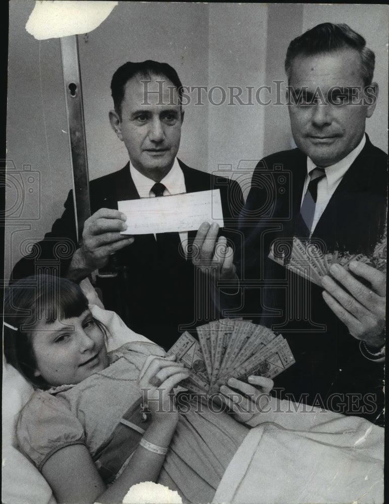 1967 Deborrah Powell, Joe Zarzour, Julian Lackey Sell Game Tickets - Historic Images