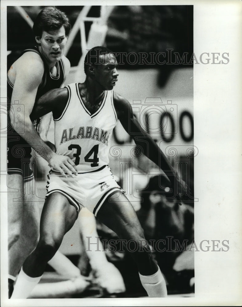 1982 Press Photo University Of Alabama Freshman Basketball Player Bobby Lee Hurt- Historic Images