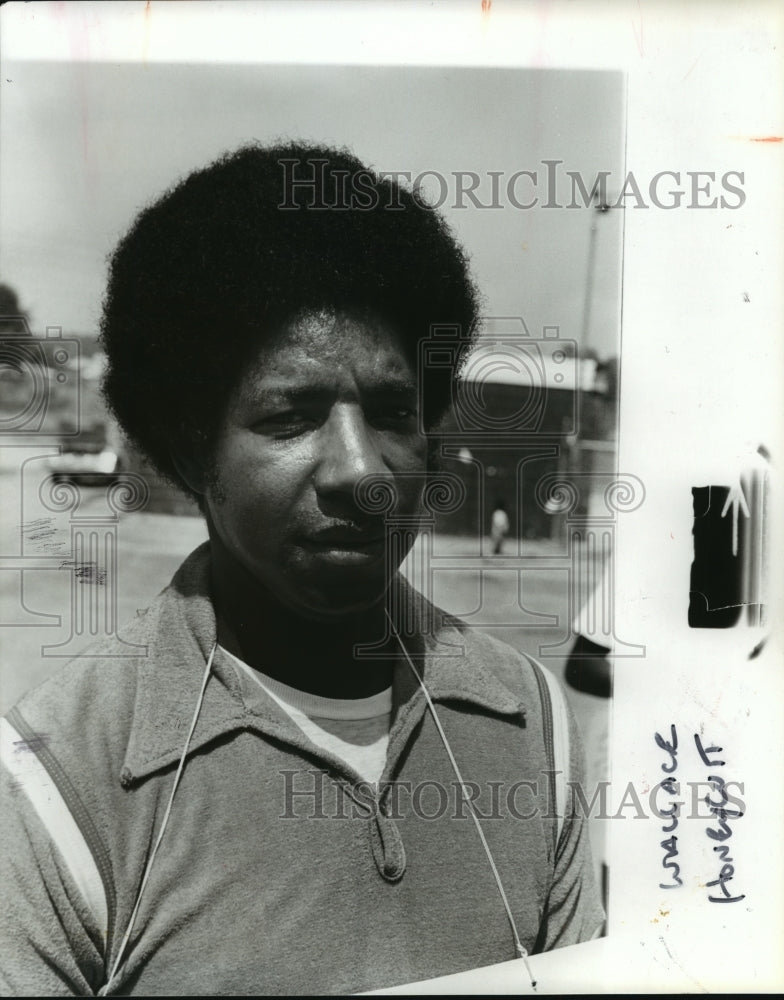 1981 Press Photo Wallace Honeycutt At Leeds Junior High, Leeds, Alabama- Historic Images