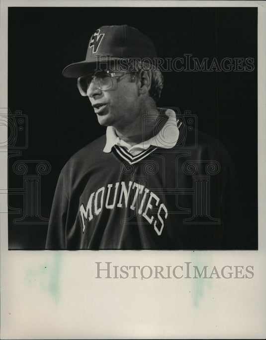 1986 Shades Valley High School Football Coach Robert Higginbotham - Historic Images