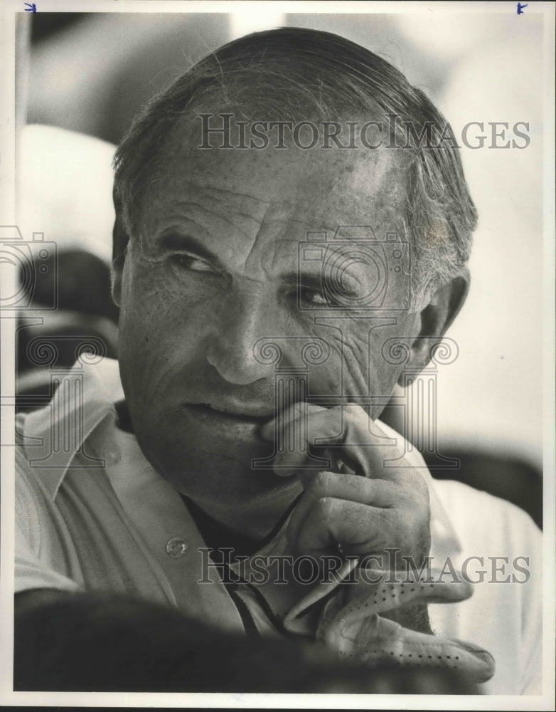 1989 Press Photo Alabama Basketball Coach Wimp Sanderson At Golf Tournament - Historic Images