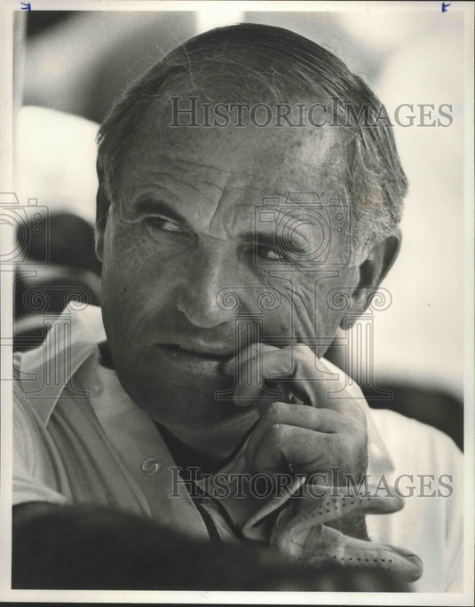 1989 Press Photo Alabama Basketball Coach Wimp Sanderson At Golf Tournament - Historic Images