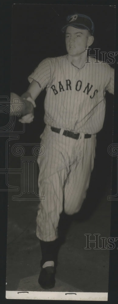 1953 Press Photo Birmingham Barons Minor League Baseball Player Norm Siebern- Historic Images