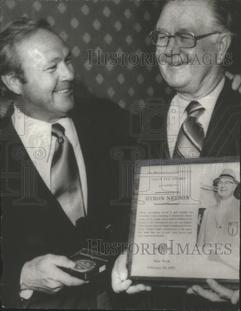 1973 Press Photo Metropolitan Golf Writers Award Arnold Palmer And Byron Nelson - Historic Images