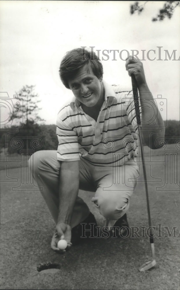 1979 Press Photo Professional Golfer Lee Harper Of Bessemer, Alabama On Green- Historic Images