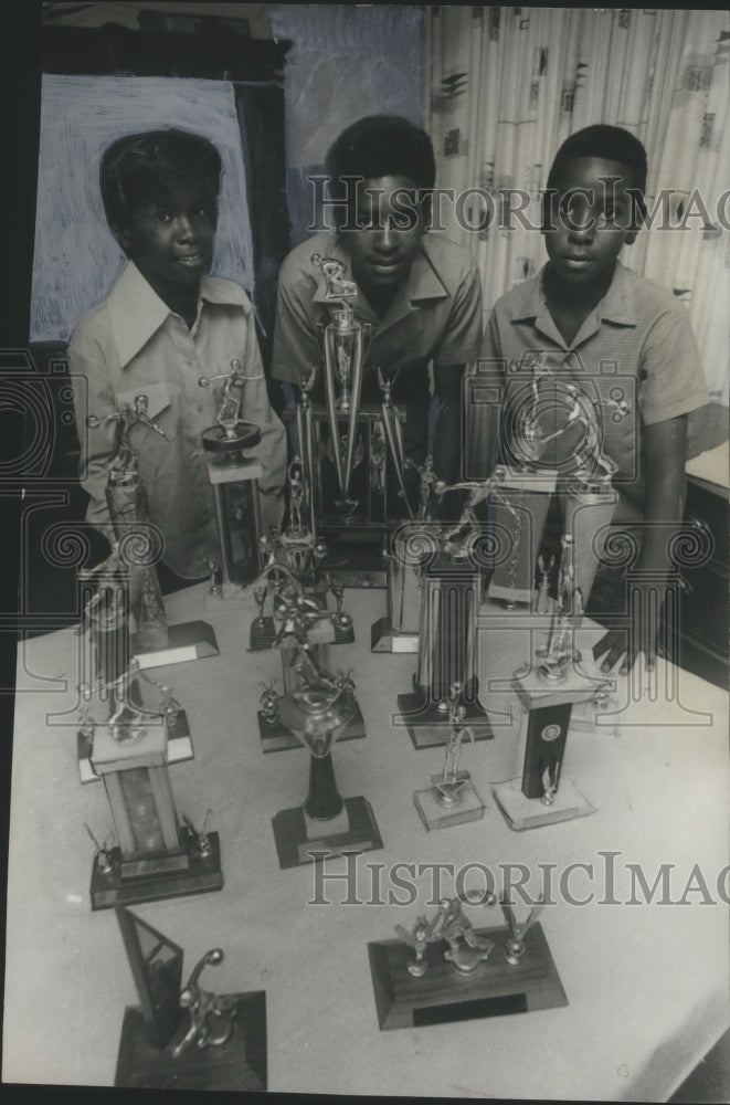 1970 Youth Game Sibling Contestants Sandra, Joseph And David Murray - Historic Images