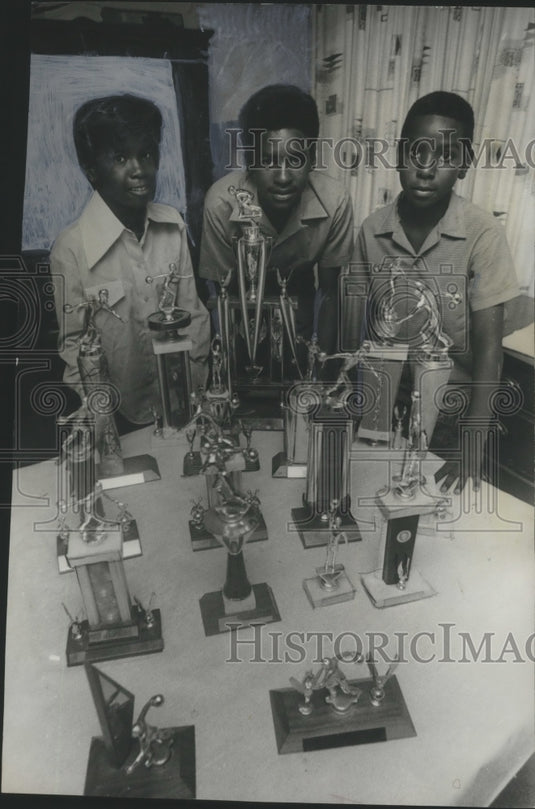 1970 Youth Game Sibling Contestants Sandra, Joseph And David Murray - Historic Images