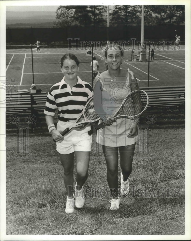 1979 Press Photo Tennis Player Farley Thompson And Opponent In Tournament Finals- Historic Images
