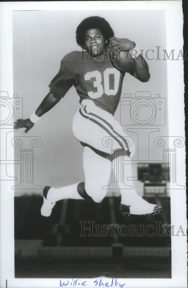 1975 Press Photo Alabama Football Team Runner And Kick Returner Willie Shelby- Historic Images