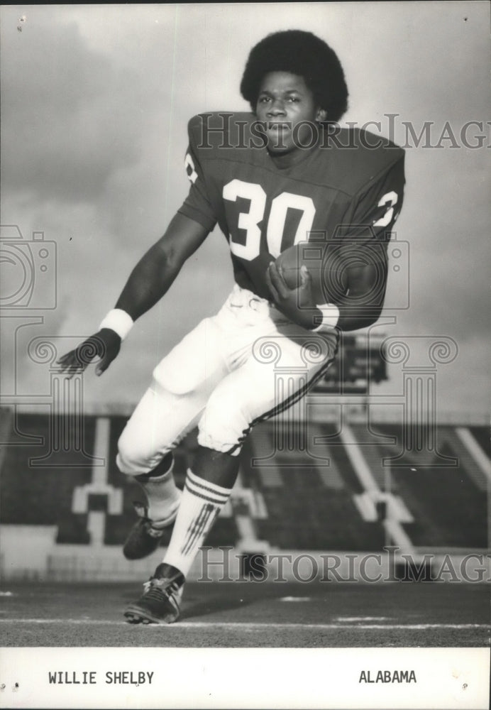 1975 Alabama Football Team Running Back, Kick Returner Willie Shelby - Historic Images