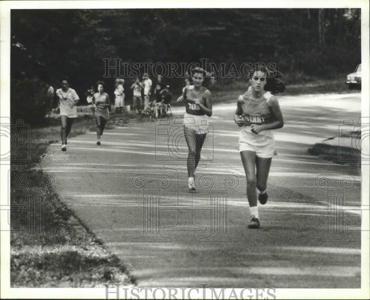 1979 Ladies' Distance Runners Compete In This Track And Field Event - Historic Images