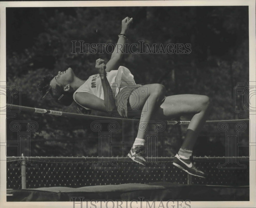 Press Photo High Jump Competitor Helen Bloom Of The Magic City Track Club - Historic Images