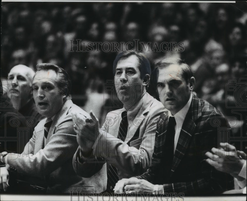 1978 Basketball Coach C. M. Newton with Others watching Basketball - Historic Images