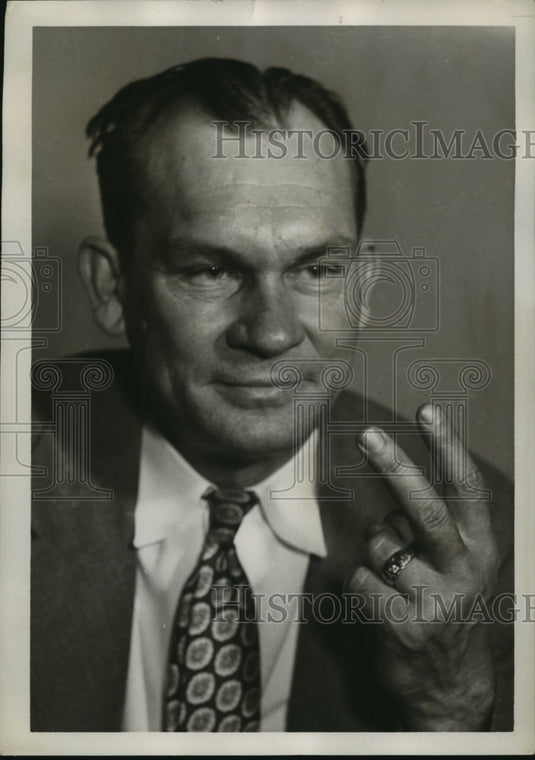 1952 Frank (Pinky) Higgins. - Historic Images