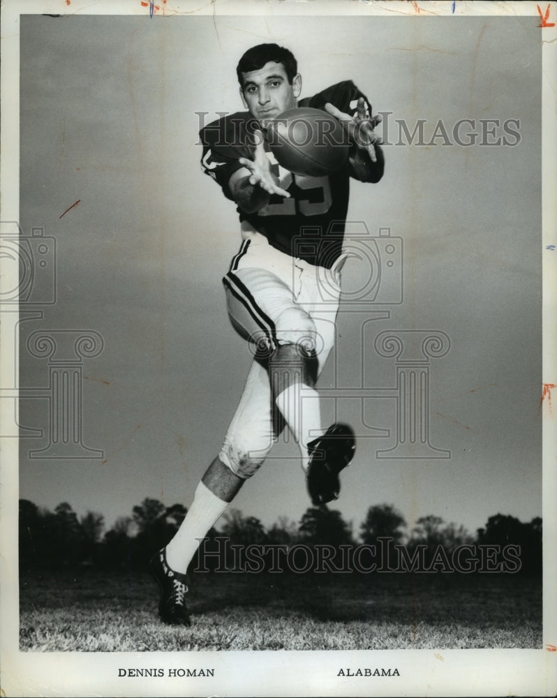 1967 Alabama Football Player Dennis Homan, Catching Football - Historic Images