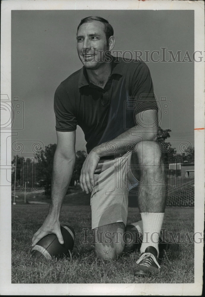 1972 Head coach Mickey Andrews with football - Historic Images