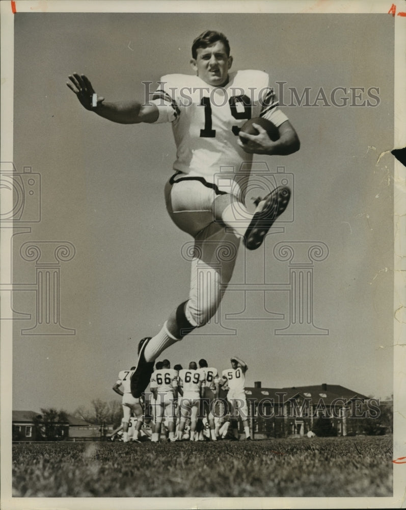 1966 Tom Bryan, Fullback, Football Player, and Team - Historic Images