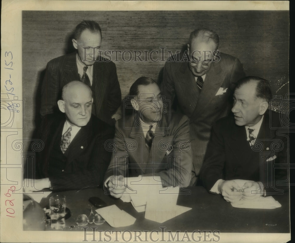 1947 Press Photo College coaches at Collegiate Athletic Association Convention - Historic Images