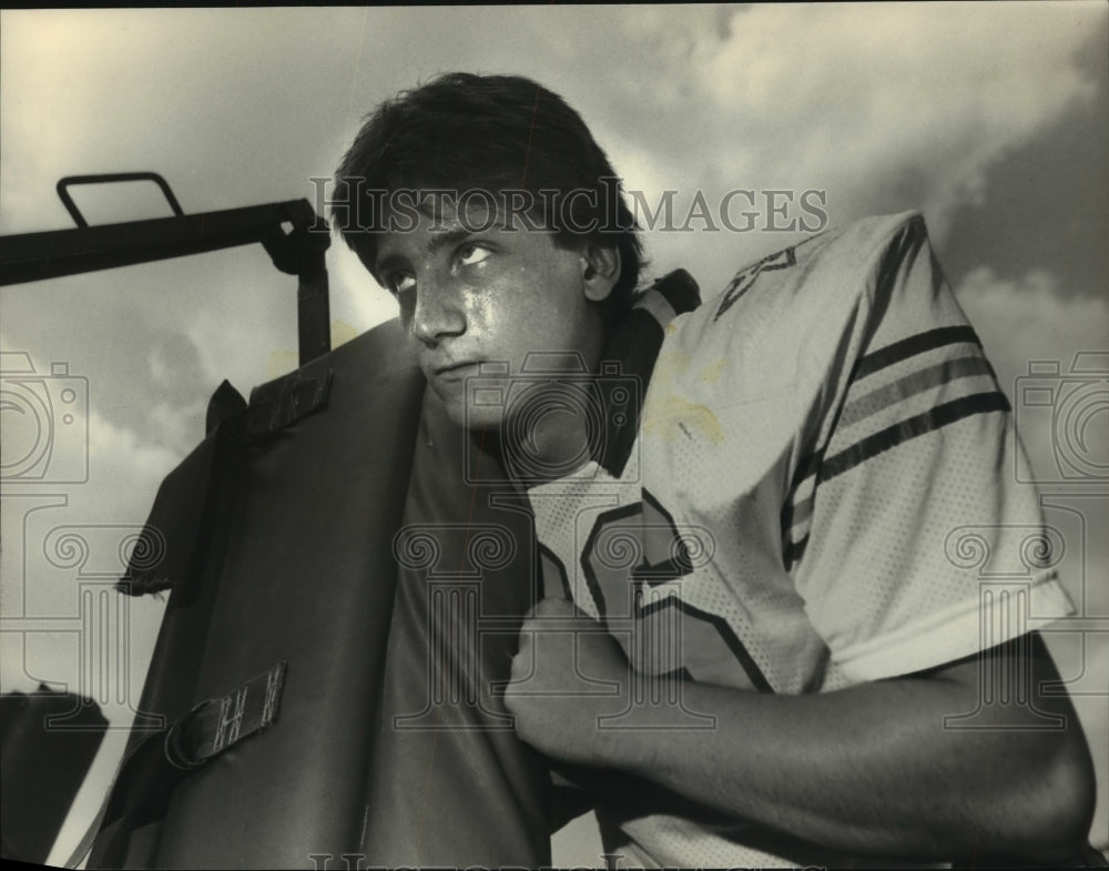 1982 Press Photo Banks High guard Don Baker - abns07454 - Historic Images